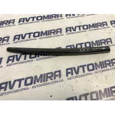Накладка стекла кришки багажника левая Volvo V50 2004-2012 30762977